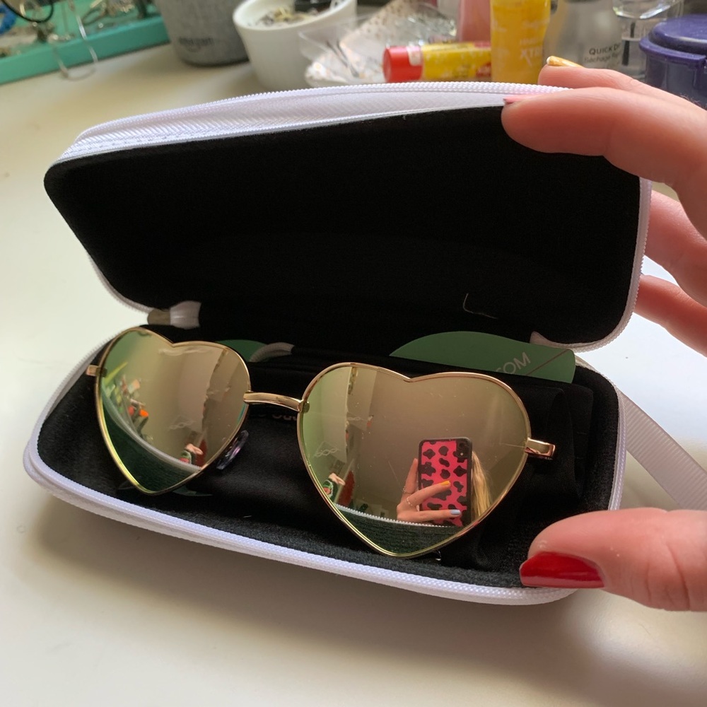 Heart Eye Mirrored Sunglasses